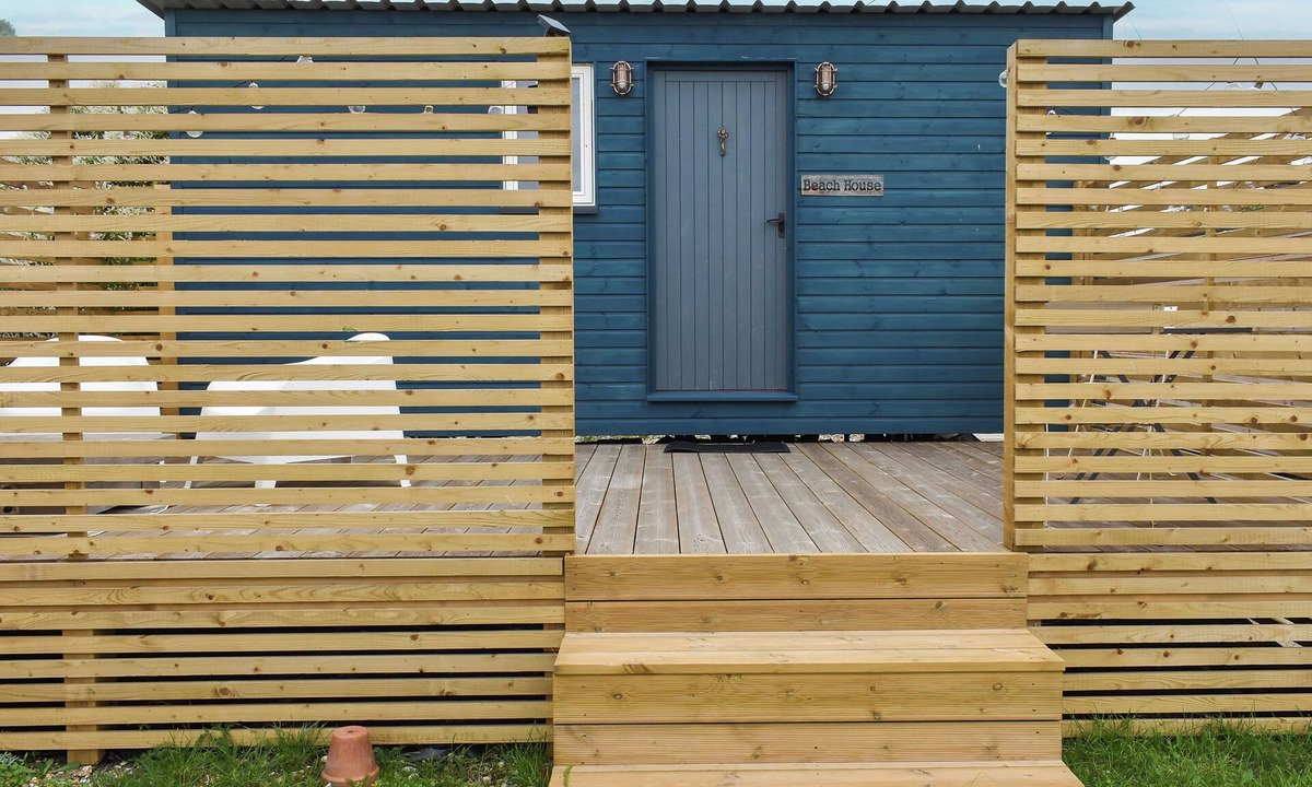 Pagham Cottage | UK41302 - Shepherd's Beachhouse