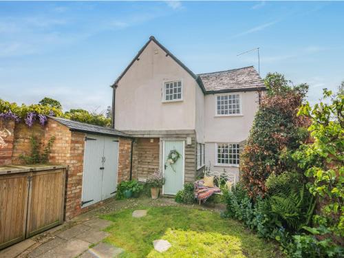 Kimbolton House | Uk44006 - Secret Cottage