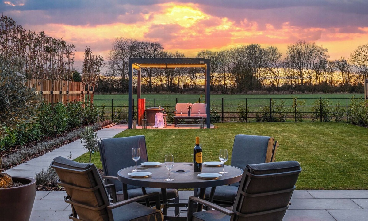 Howlett End Cottage | UK47692 - Wiggles Cottage