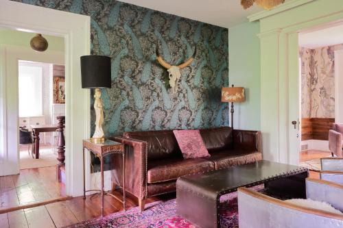 Pine Bush House | Ulster County Farmhouse Near Waterfalls & Winery!