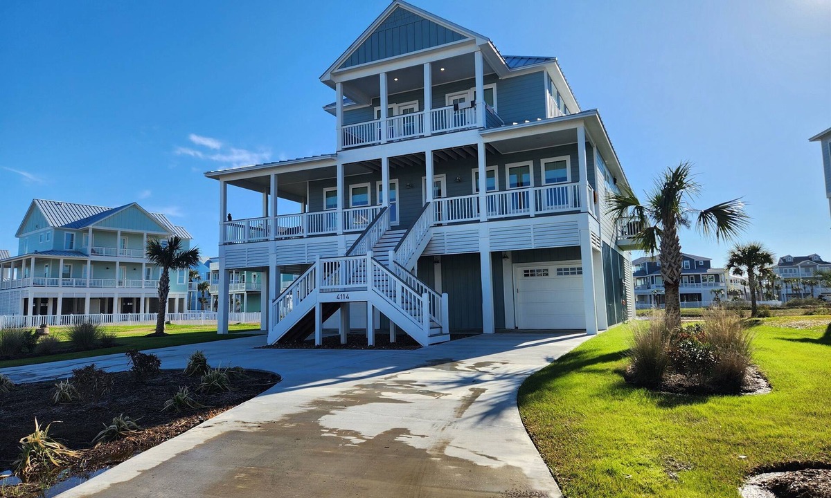 Red Fish Cove House | Ultimate Beach Escape -4BR Luxury with EV Charging