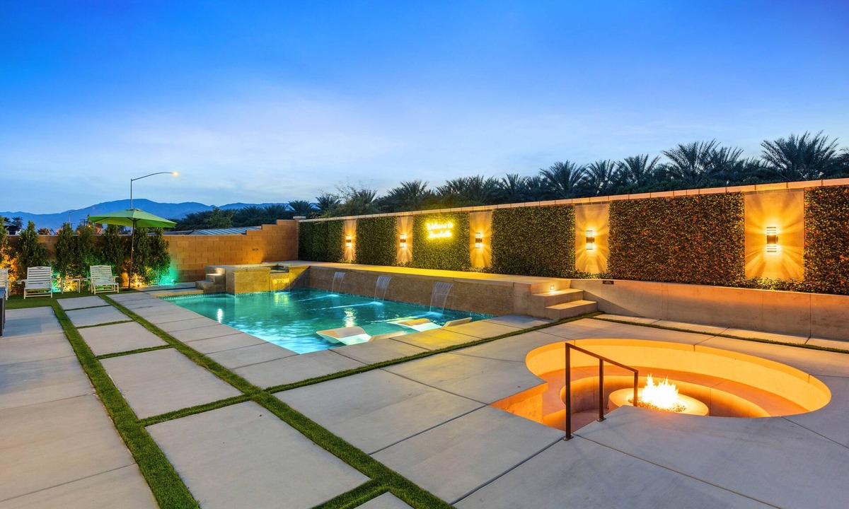 Coachella House | Ultimate Desert Escape: Pool, Spa & Festivals
