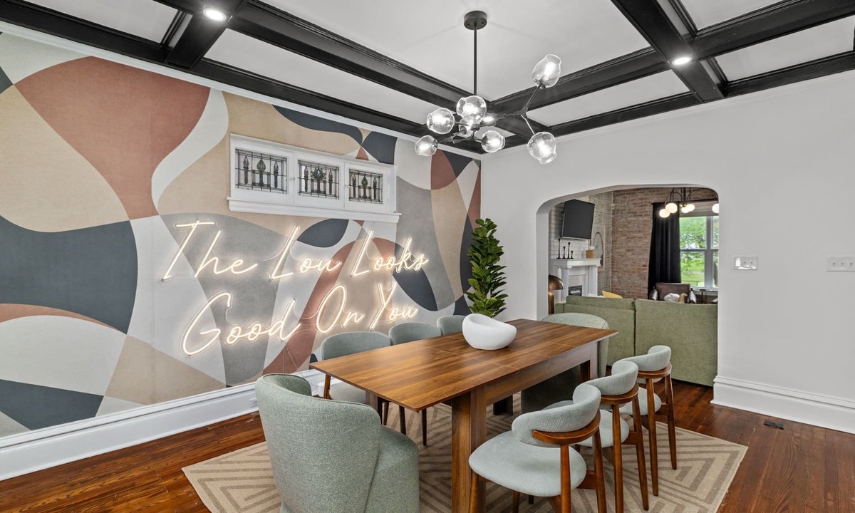 St. Louis House | Ultimate St. Louis Retreat - ArcadeRoom - PingPong