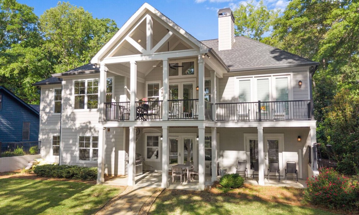 Lake Oconee House | Ultimate Vacation| Dock| Fire Pit|Kayaks|Game Room