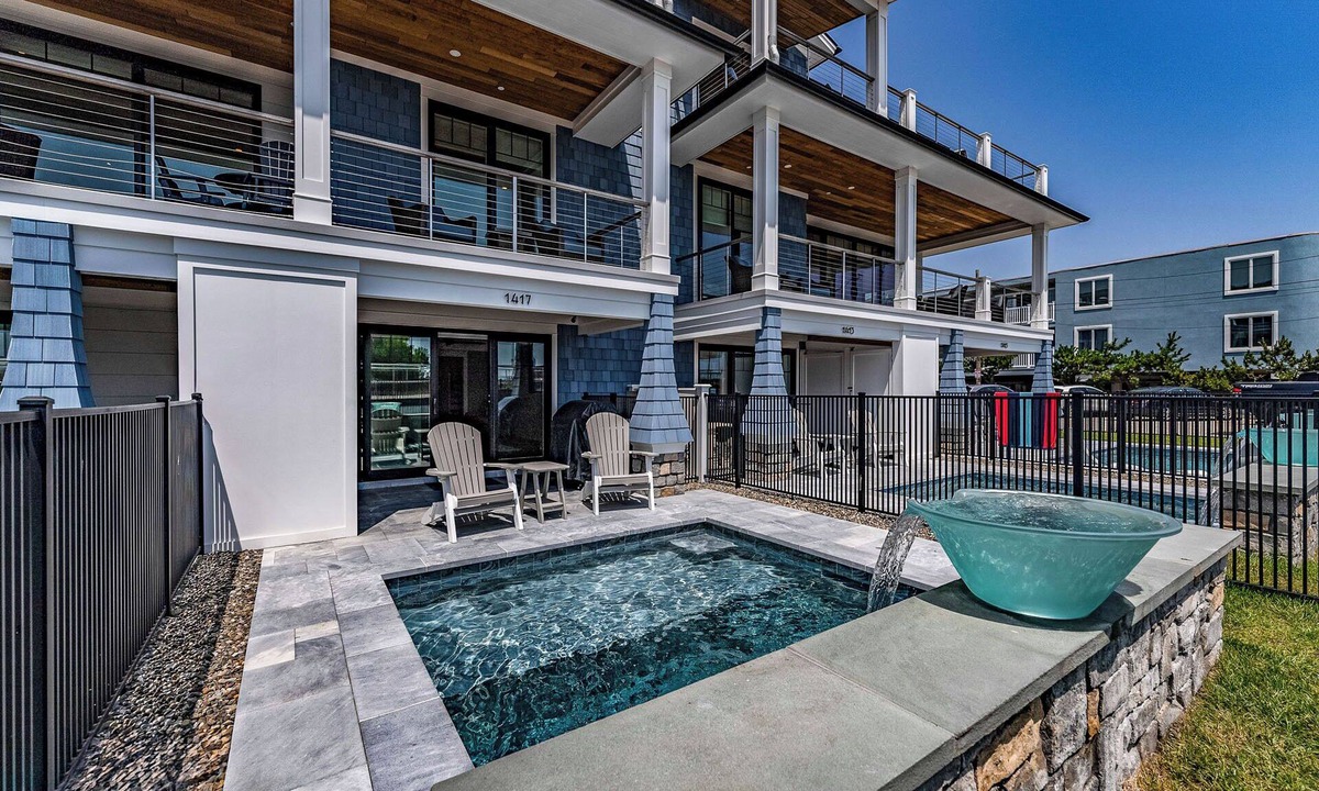 North End Condo | Ultra Luxury BeachFront on Boardwalk with Plunge Pool and Elevator! 6BR/7BA!