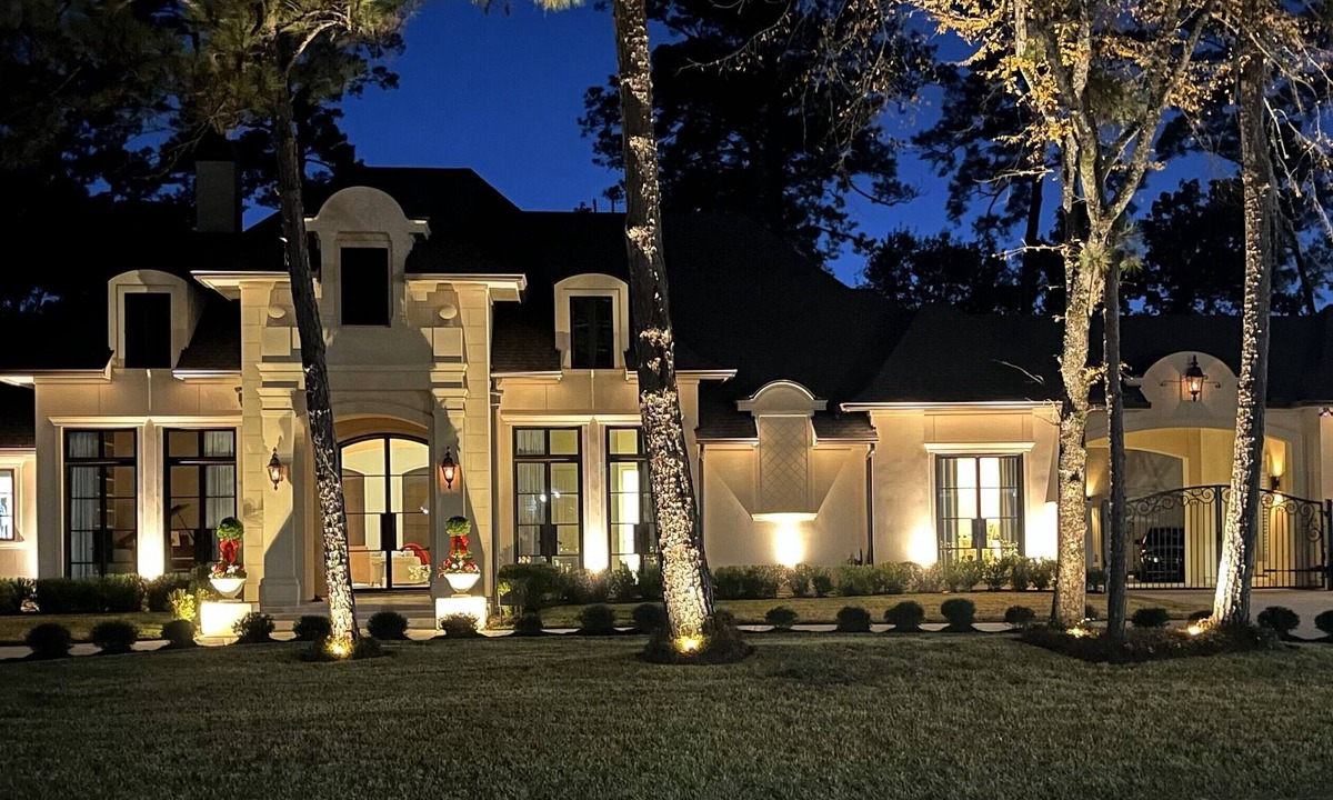 The Woodlands House | Ultra-Luxury FIFA World Cup Estate, Private Pool, Spa, 24/7 Chauffeur Service