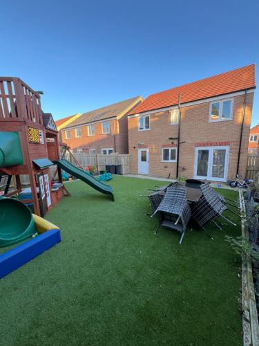 Durham House | Ultra Modern large 4 bed executive home Durham