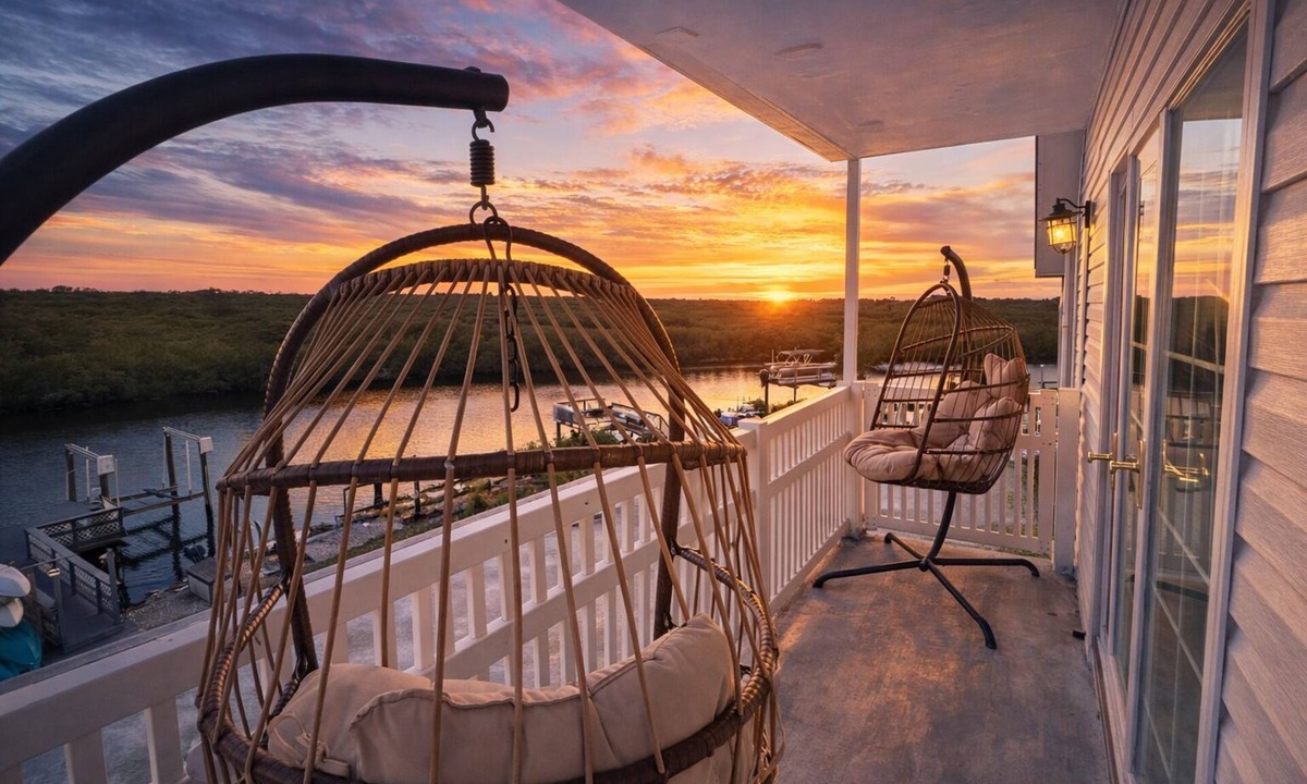 Tampa House | UltraLuxury Stays Sleeps 22 Tampa FL