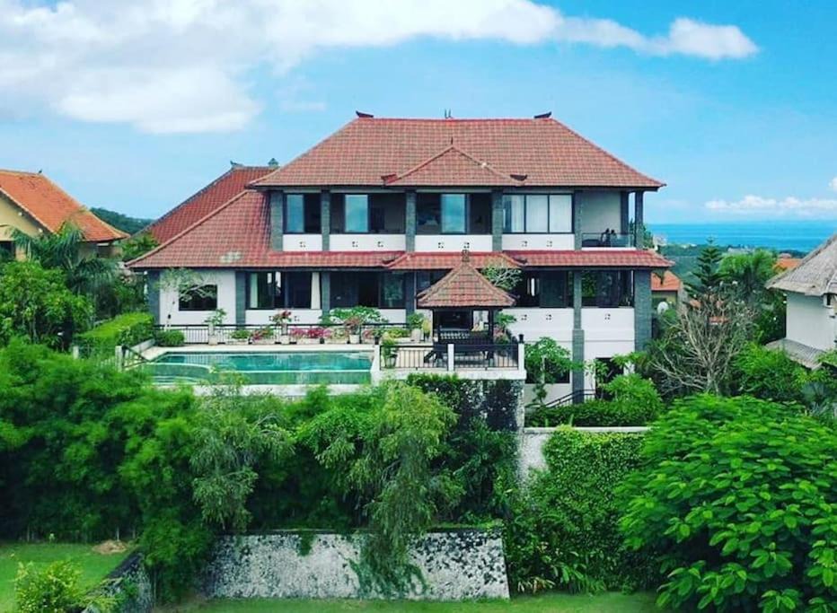 Ungasan Villa | Uluwatu Huge 6 Bed Spa Villa - G8 views & Child Friendly