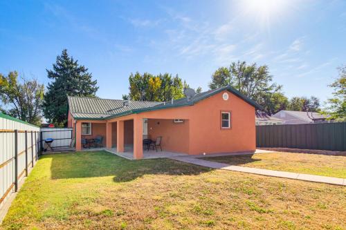 Ulysses House | Ulysses Outdoor Adventure Base w/Fenced Yard
