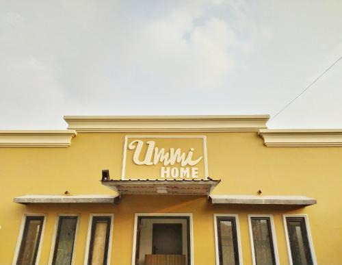 Tegal Hotel | Ummi Home Syariah Mitra RedDoorz