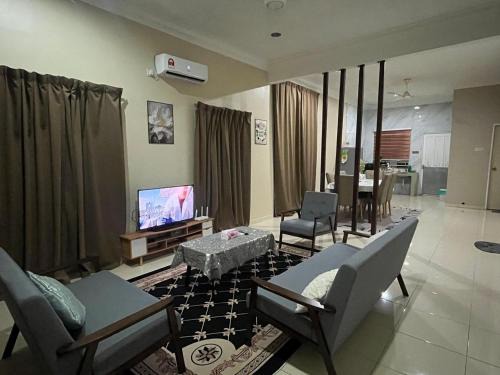 Batu Gajah House | Ummu Homestay 03