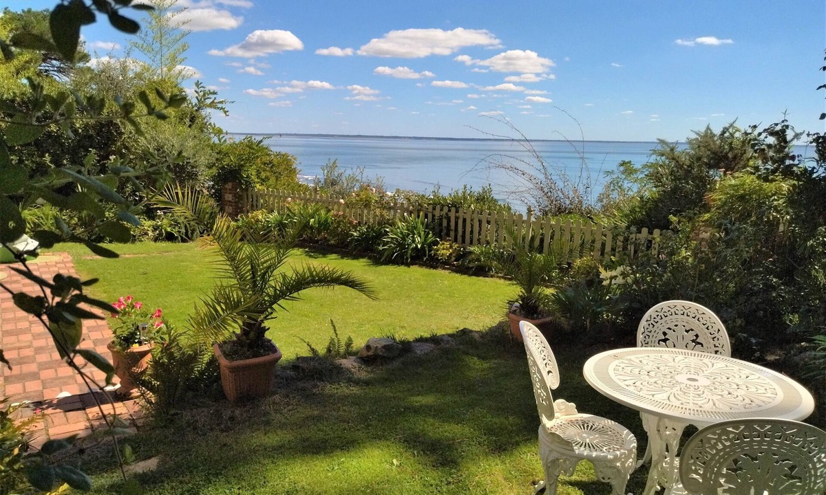 Saint-Marc-sur-Mer House | "Un Petit Coin de Paradis"