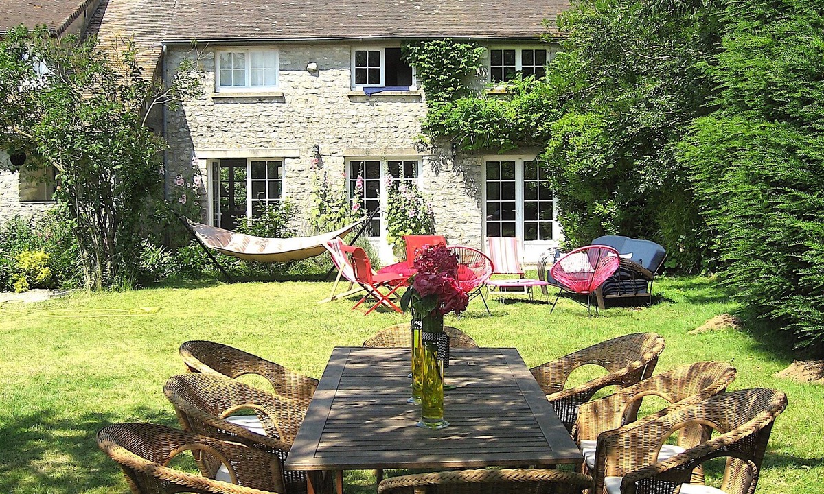 Nangeville House | Un Rêve de Campagne – Spacious Country House near Fontainebleau,sleeps 15