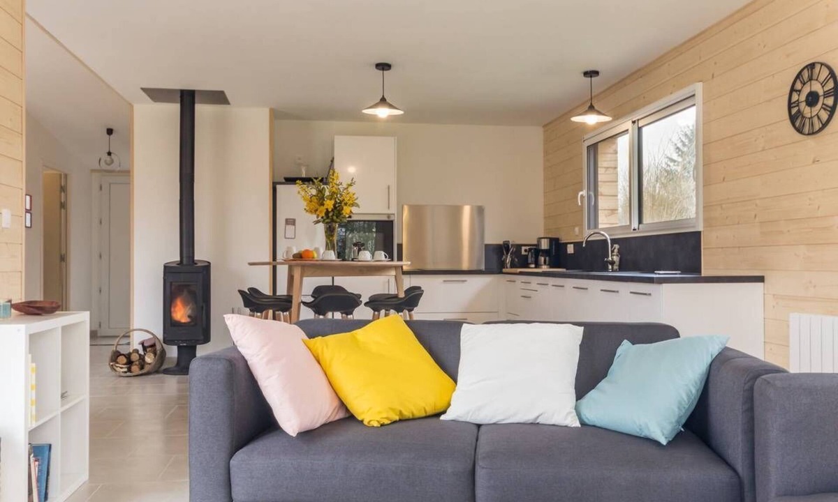 Trepied House | Una Familia - Feuillie