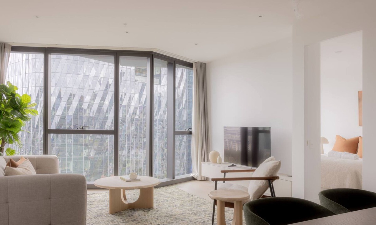 Docklands Apartment | Una Mas Apartment, Melbourne Imel