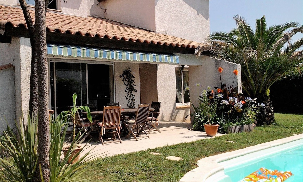 Baillargues Villa | UNAVAILABLE. Beautiful and large, with swimming pool