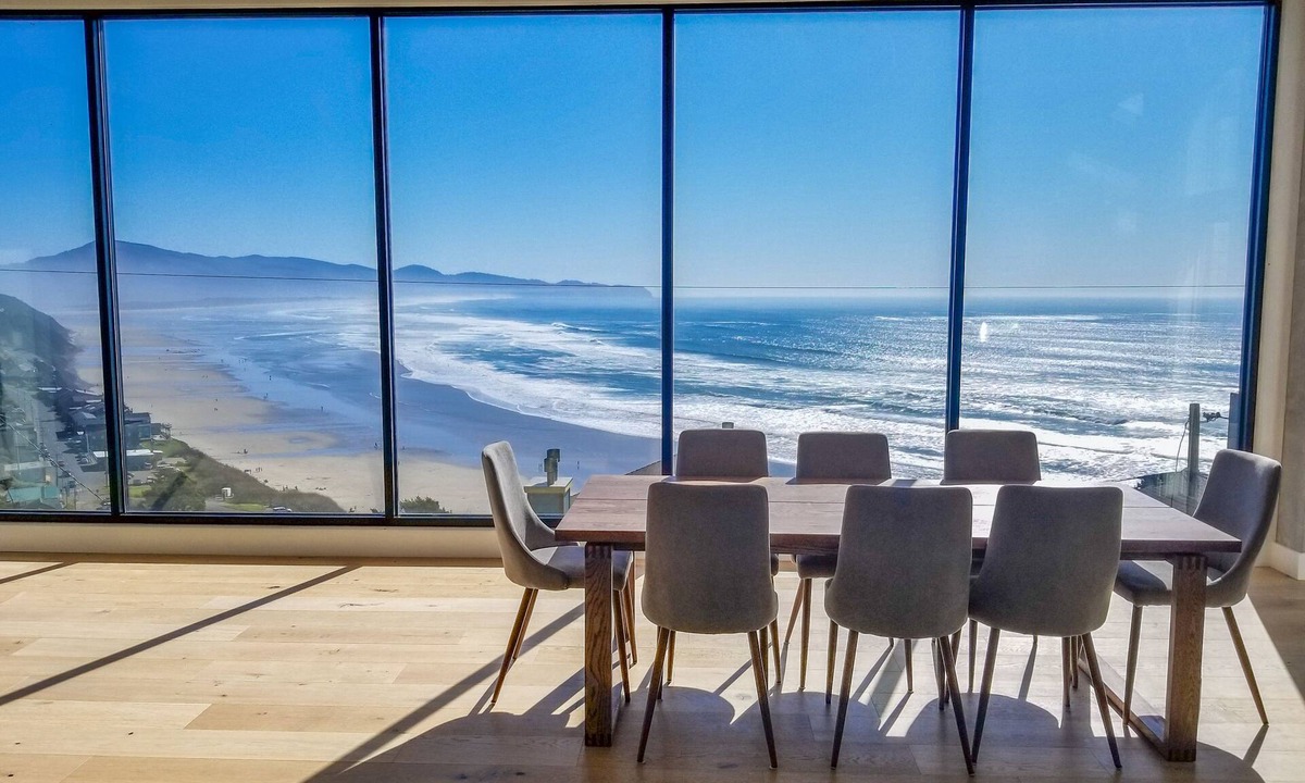 Oceanside House | Unbelievable, unobstructed ocean views, sleeps 10!