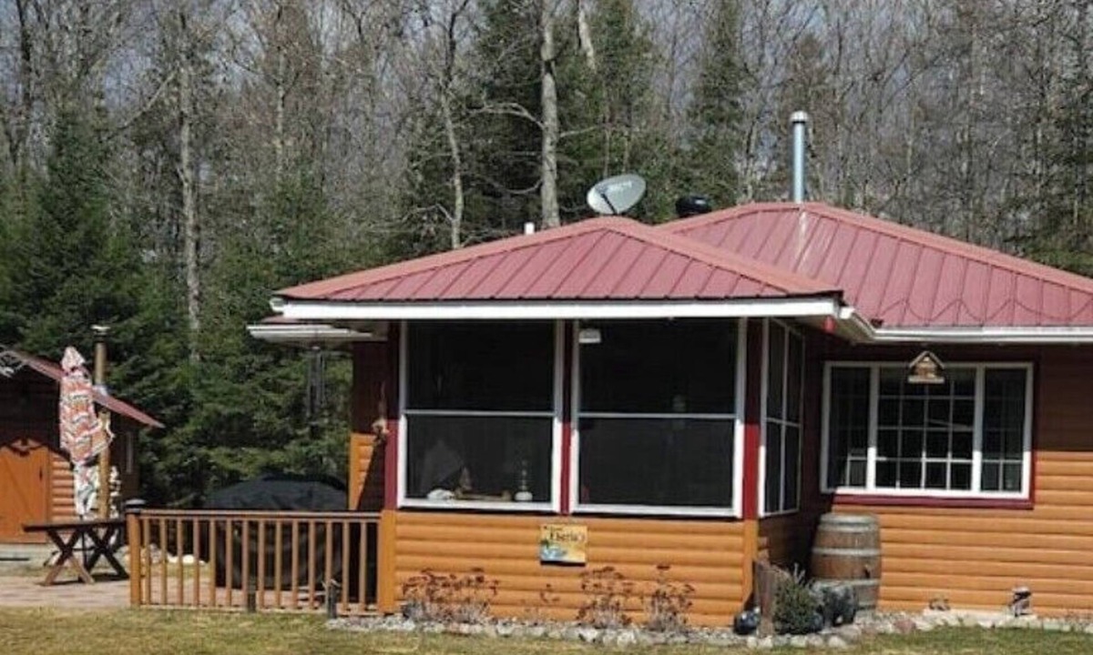 Presque Isle Cabin | Uncle Chad's Cabin