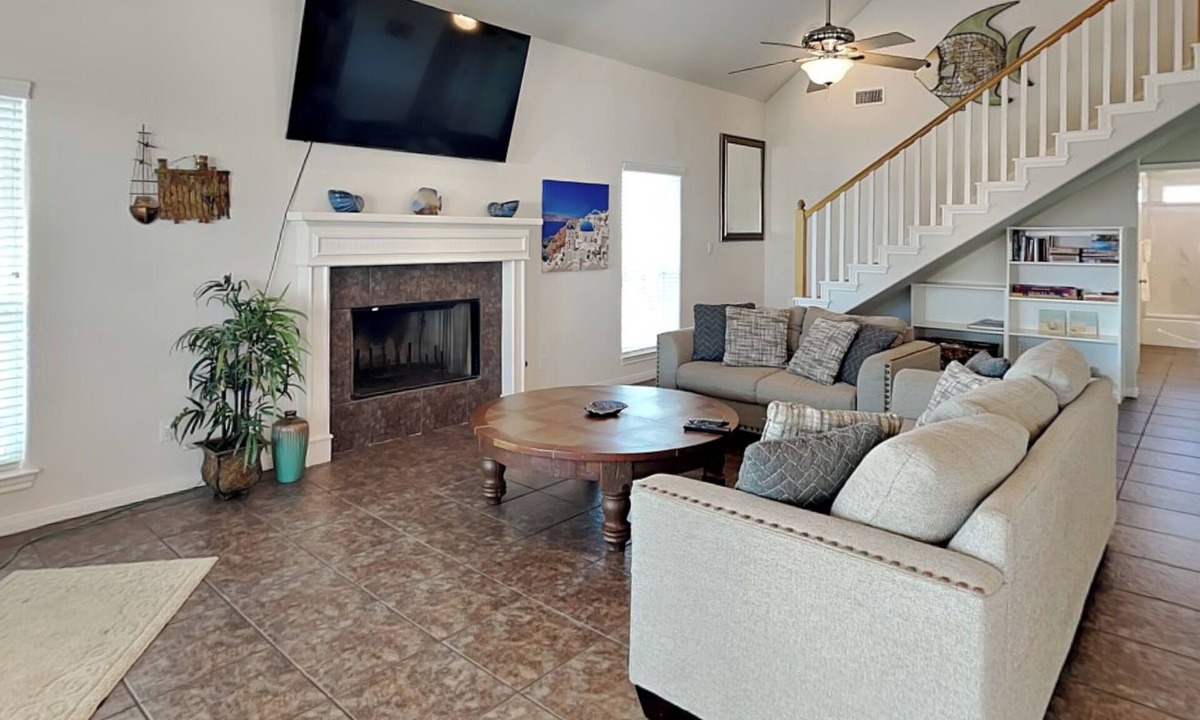 Spanish Grant House | Under The Sea | Partial Beach Views