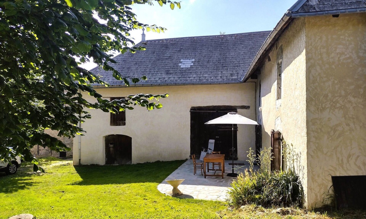 Nantes-en-Ratier Other | Une Ancienne Ferme Rénovée