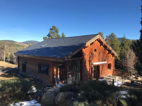 La Cabanasse Bed & Breakfast | Une chambre d'hôtes au coeur du chalet Mitja, calme et bien être assurés