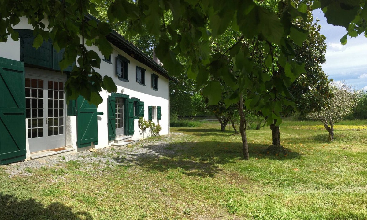 Sainte-Marie-de-Gosse House | Une Ferme Entre Tradition et Modernité