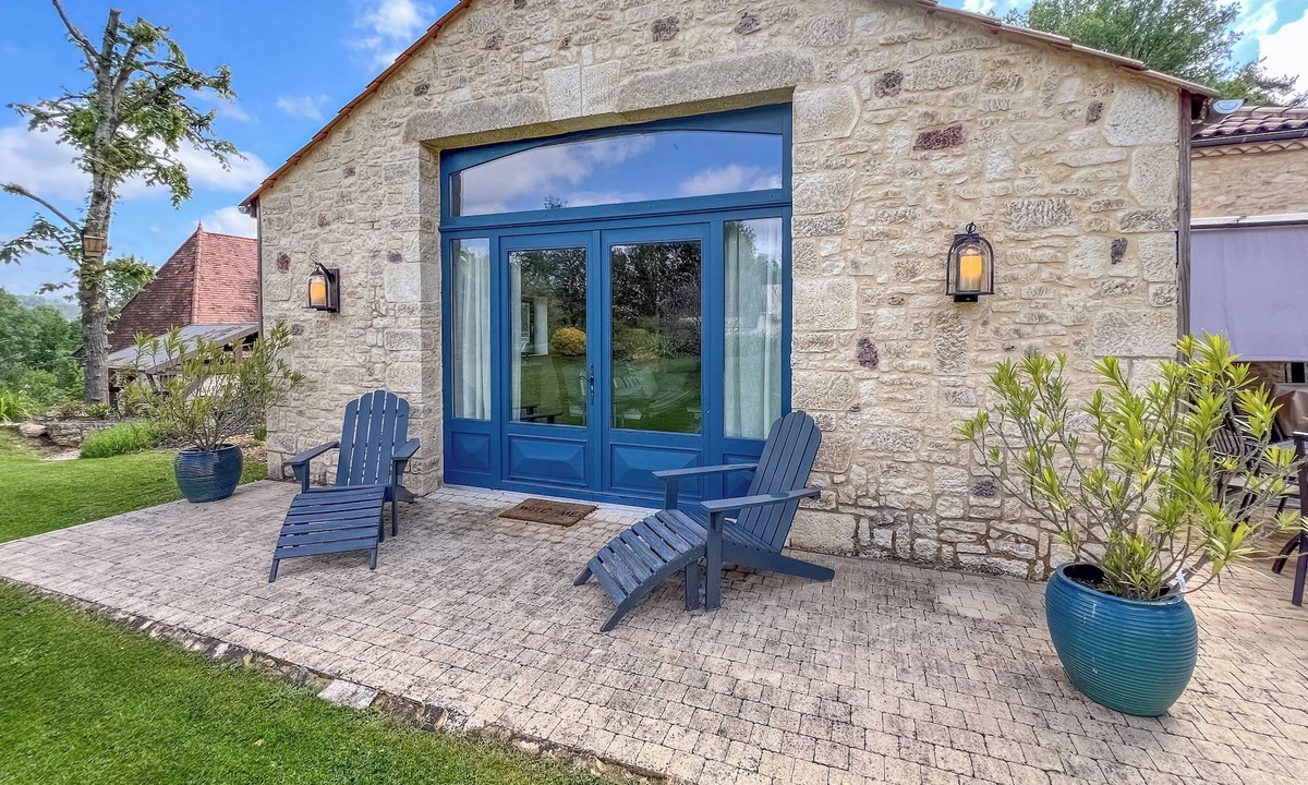 Siorac-en-Perigord Ski Chalet | Une magnifique maison d'hôtes au bord de la Dordogne, dans un cadre paisible