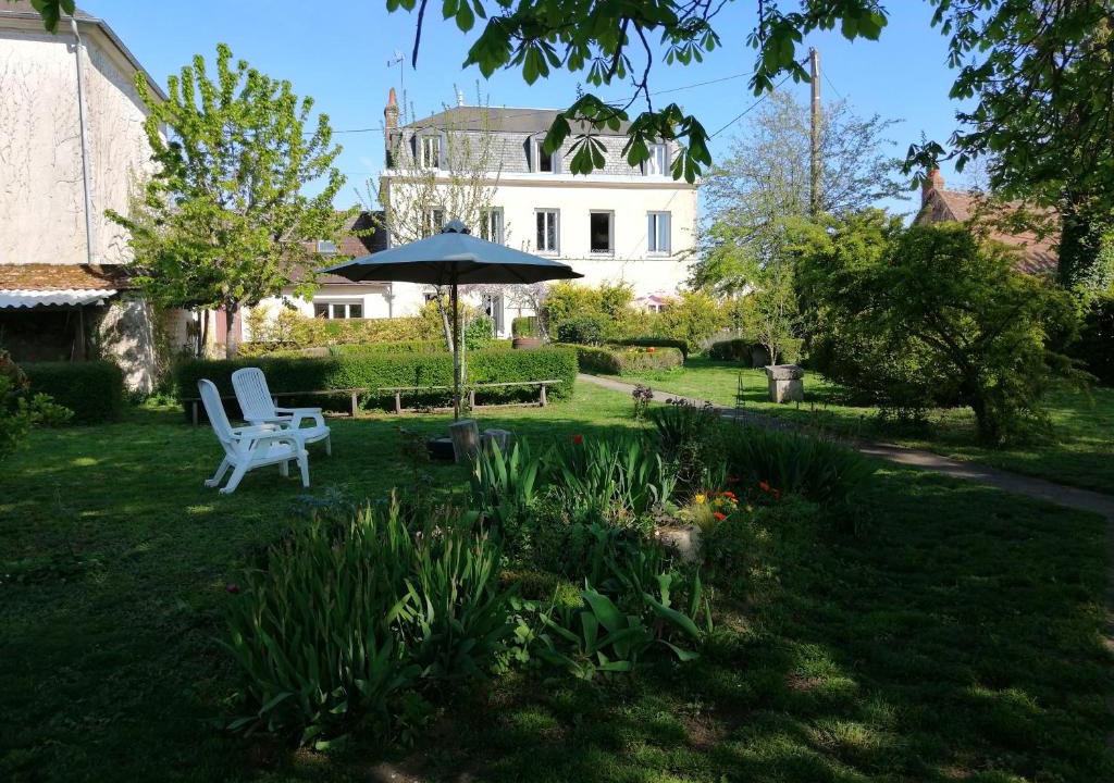 Beaune-la-Rolande House | une maison à la campagne