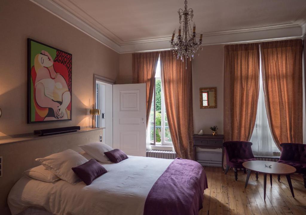 Centre Ville Bed & Breakfast | Une maison en ville Hypercentre - Spa