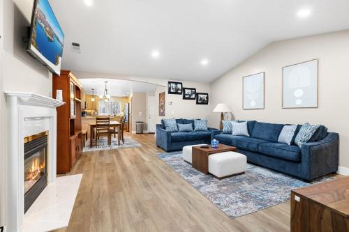 Medford House | unforgettable stay at Edgewater Drive