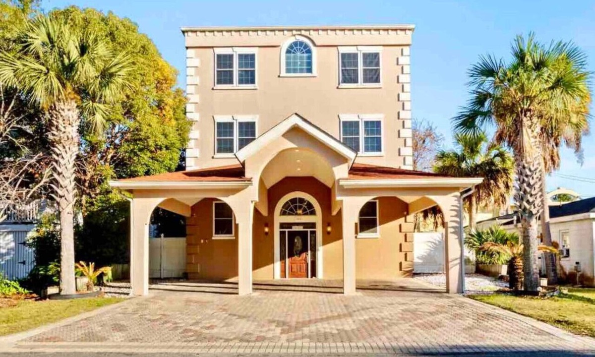 Savannah Beach Villa | Unique 7BR Entire Home With Private Pool
