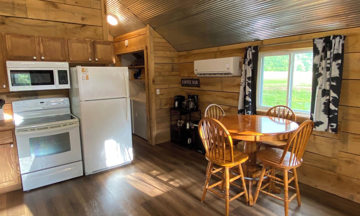 Cook Station Cabin | Unique and tranquil cabin getaway on Crooked Creek