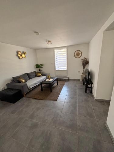 La Chamberte Apartment | UNIQUE Appartement cosy dans villa avec piscine très bien placé