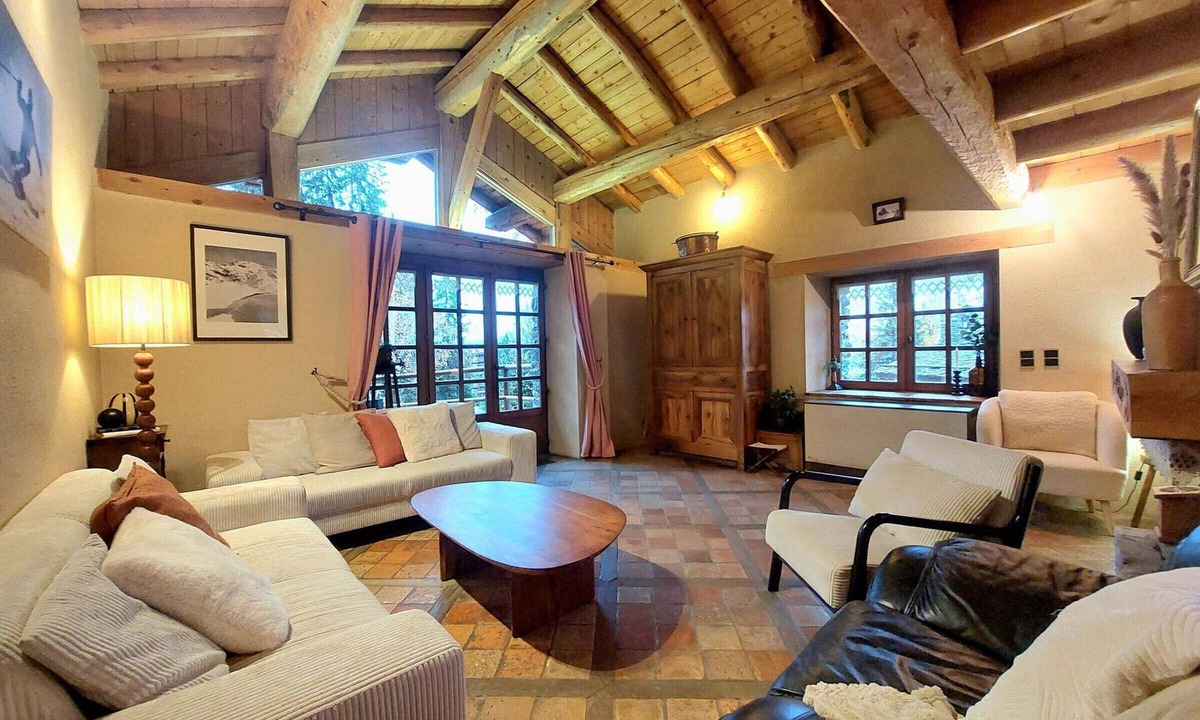 Arc-1800 Ski Chalet | Unique chalet 6 guests, southwest terrace, Arc 1800, parking, wifi