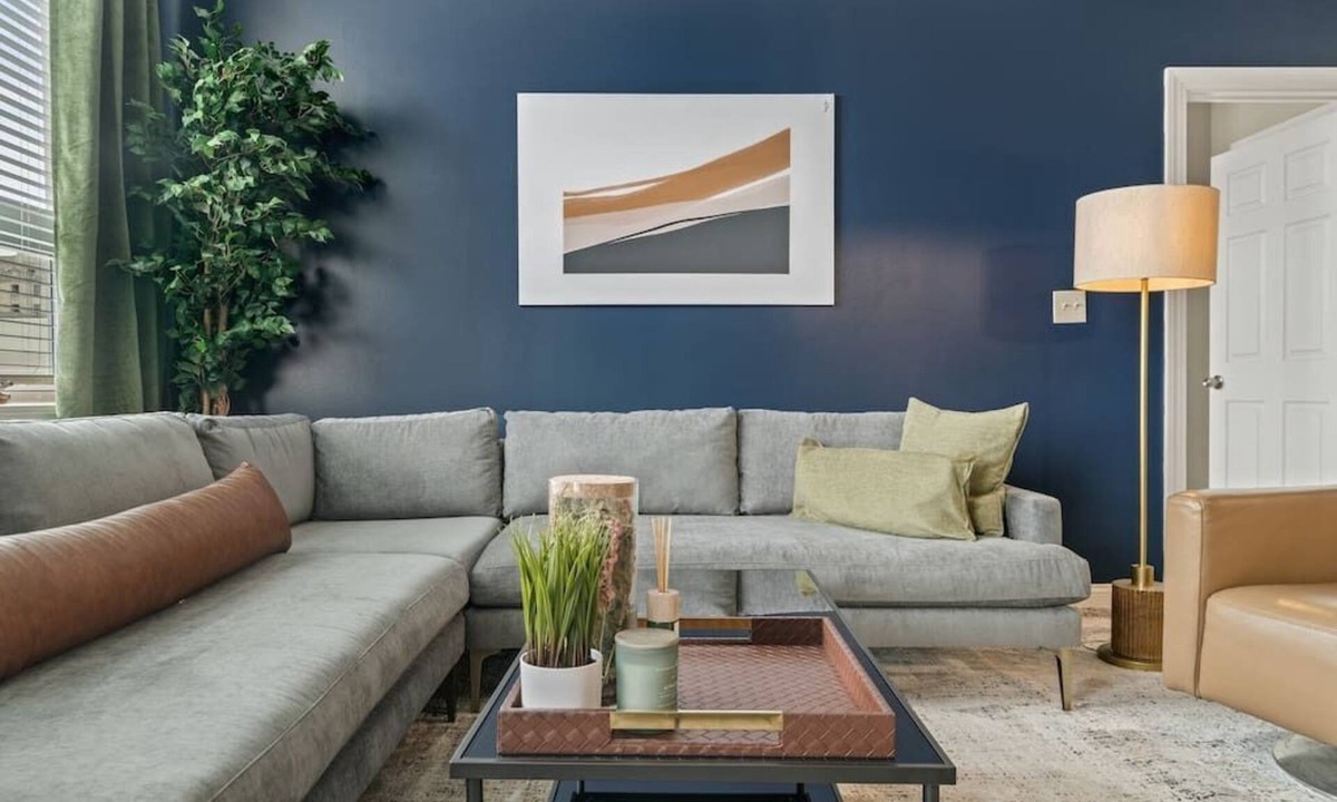 Chinatown Apartment | Unique | Chinatown | Bunkbeds | Hosted By StayRafa