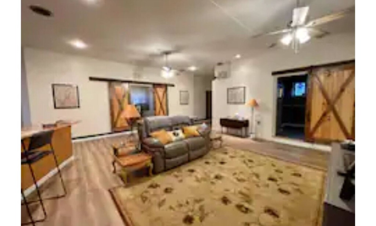 Rushville House | Unique Church Setting