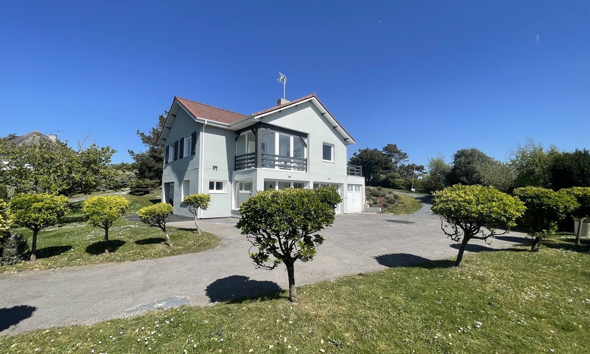 Le Touquet-Paris-Plage Villa | Unique Dune & Sea Views 4★ Villa Beach Access & Town on Foot