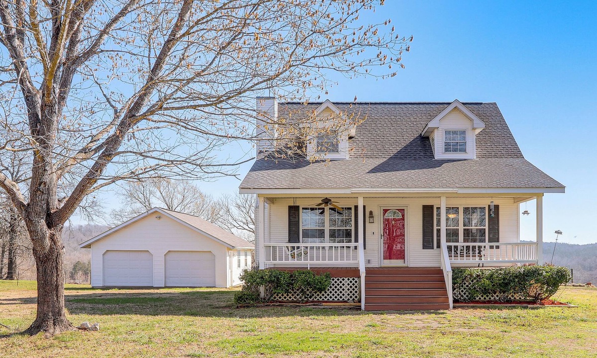 Henderson House | Unique Family Home on Working Ranch in Henderson!