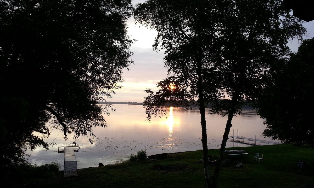 Wind Lake House | Unique Family Home Overlooking Beautiful Wind Lake With 117' Lake Frontage