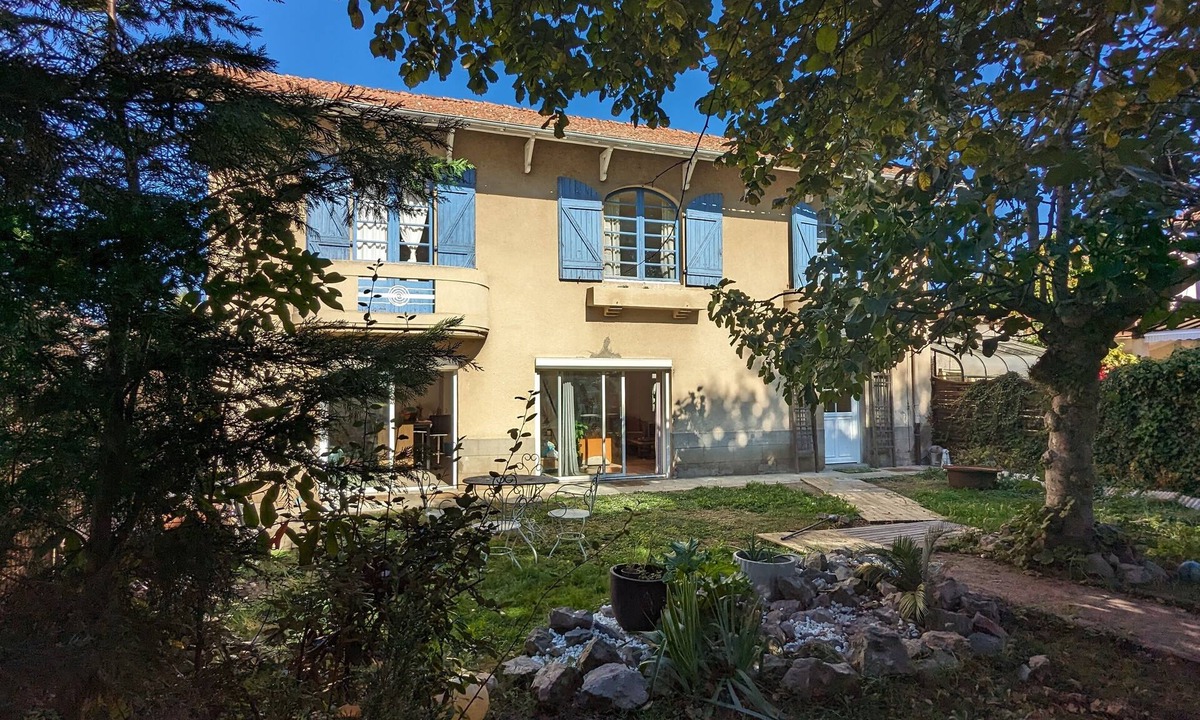 Foix House | Unique in Foix : Characterful, Elegant, and Authentic House