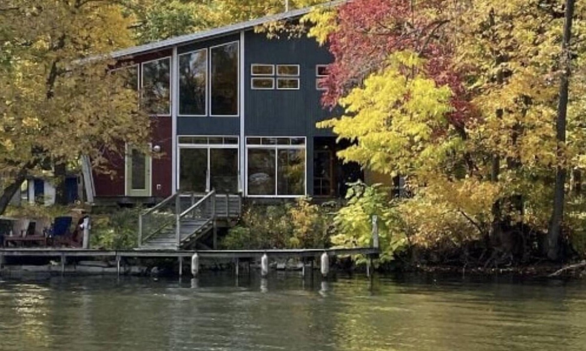 Buchanan House | Unique Island Getaway!