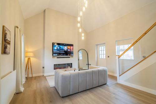 Storwood Apartment | Unique luxury barn with private wood-fired hot tub