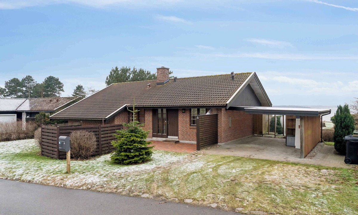 Olsted House | Unique nature holiday with panoramic water views