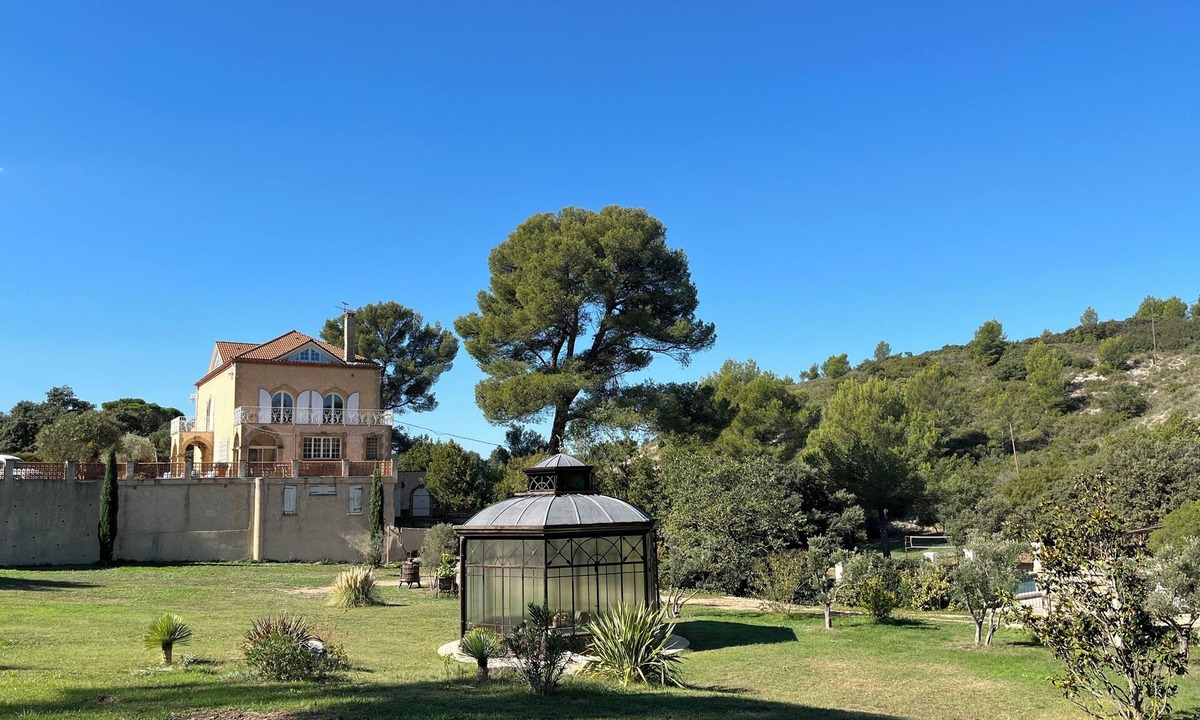 Septemes-les-Vallons Villa | Unique: Privatization of a manor house with swimming pool between Aix and Marseille
