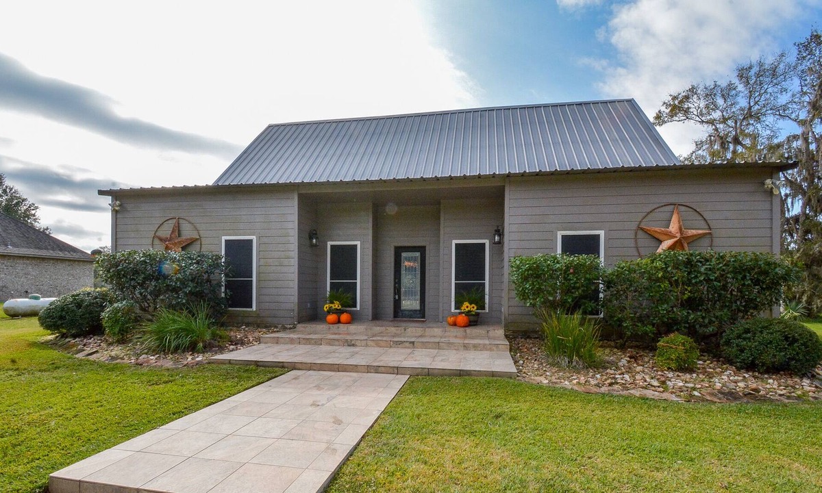Brazoria House | Unique San Bernard River Escape With Pool