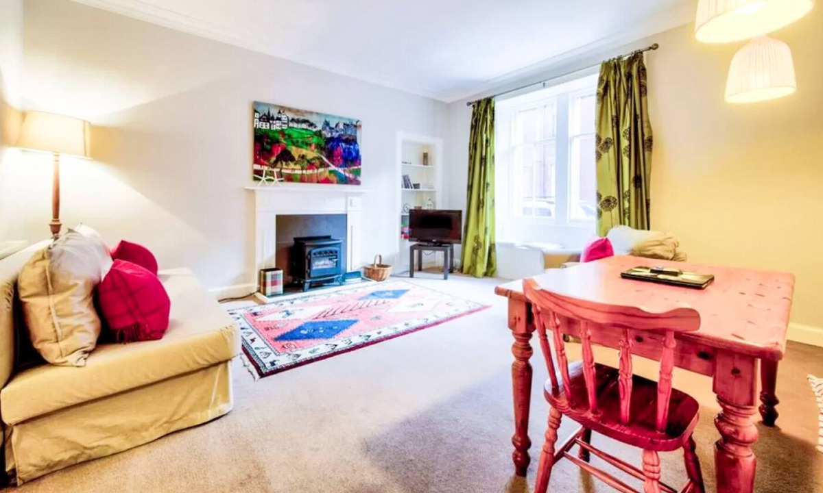 North Berwick Apartment | Unique Seaside Apartment, Central North Berwick