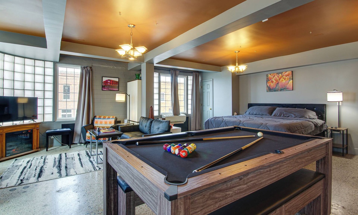 Lebanon Apartment | Unique Studio in Downtown Lebanon, Pets Welcome!