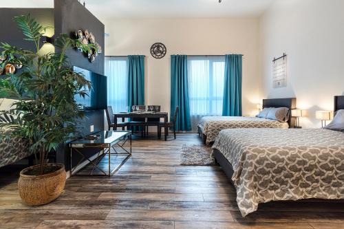 Monroe Apartment | Unique Stylish Place Downtown Monroe! #104