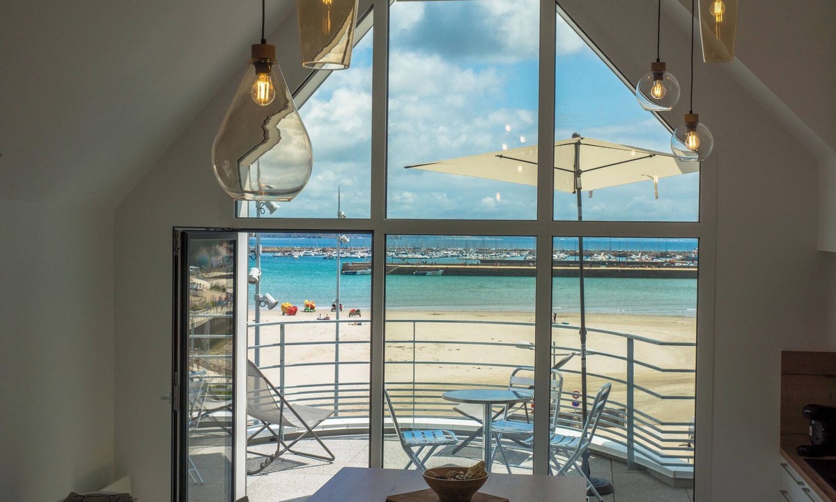 Crozon Apartment | Unique view of Morgat beach, private parking